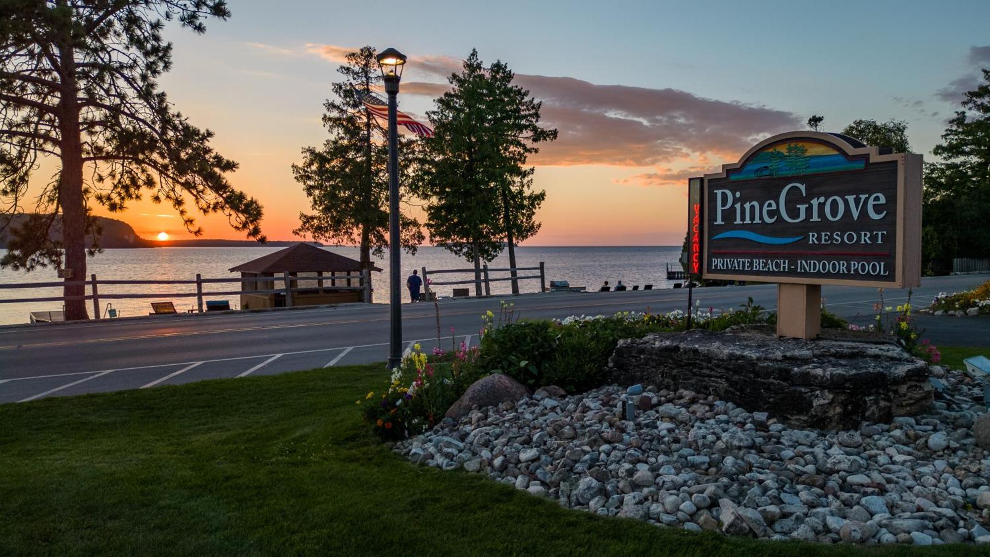 Pine Grove Resort Ephraim Eksteriør billede
